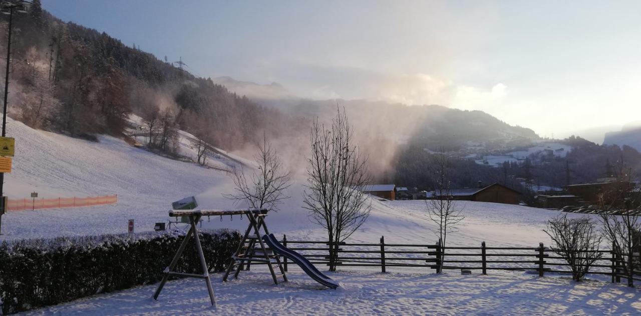 Feriendorf Joggler - Chalets Nahe Der Gondel Zell am Ziller Exterior foto